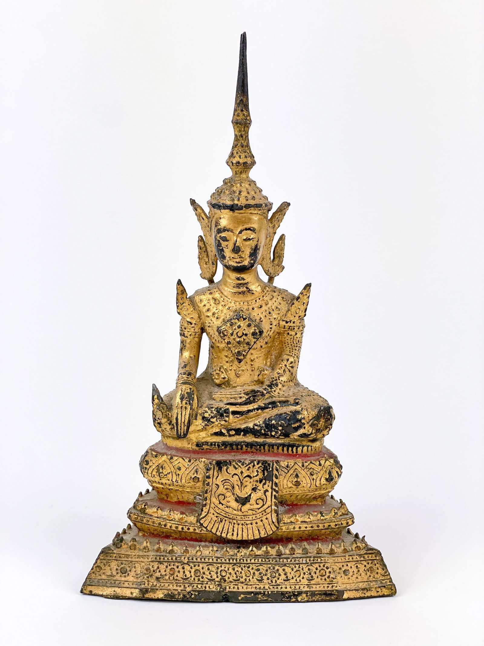 3 Buddhas. - 2
