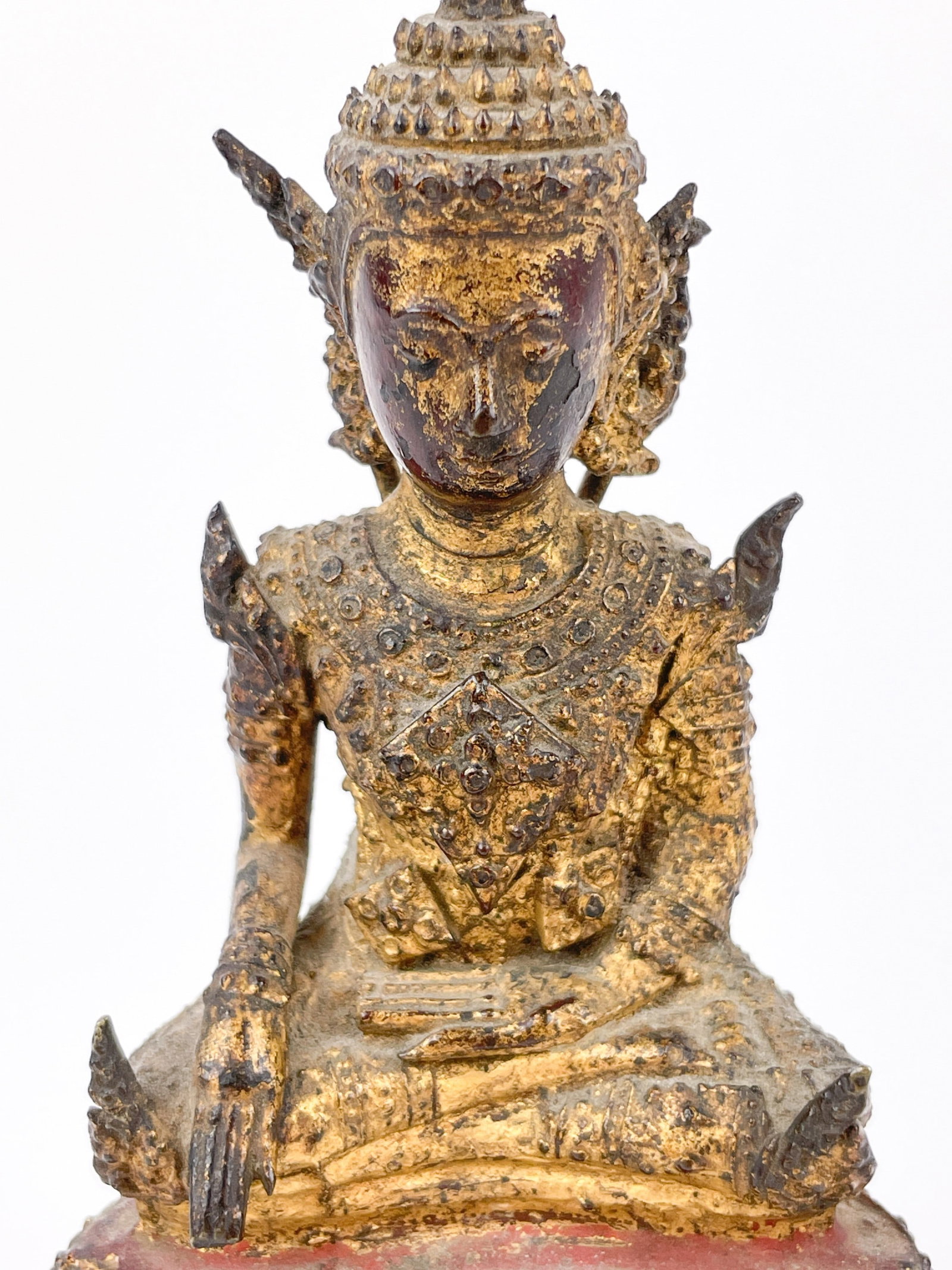 3 Buddhas. - 5