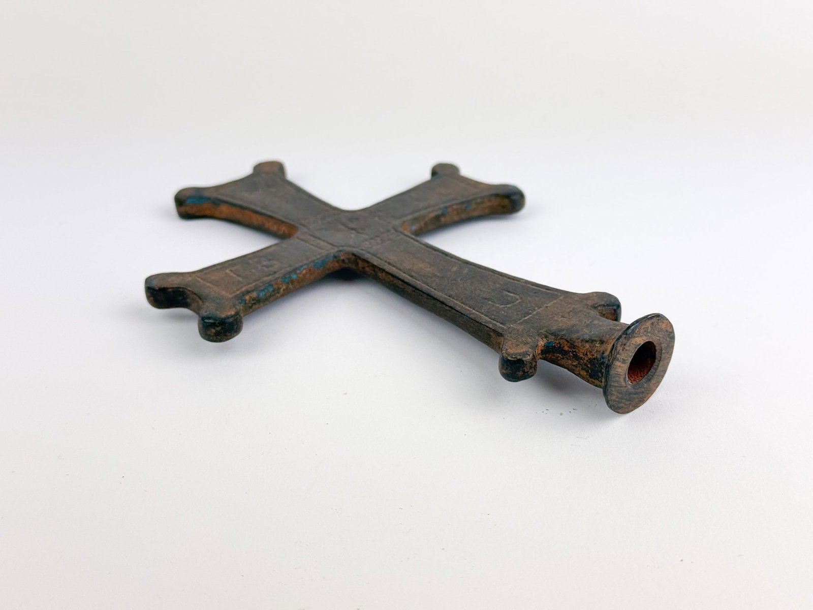 Processional cross, bronze. - 3