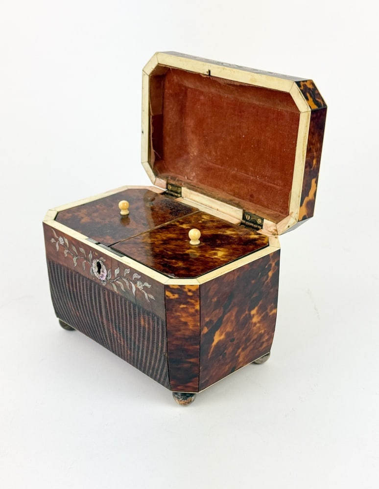 English tortoise shell tea caddy. - 2