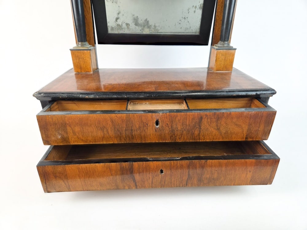 Biedermier table dressing mirror. - 3