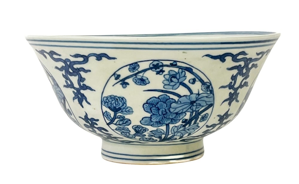 Chinese Blue-and-White Floral-Medallion Bowl, Yong (1 of 6)