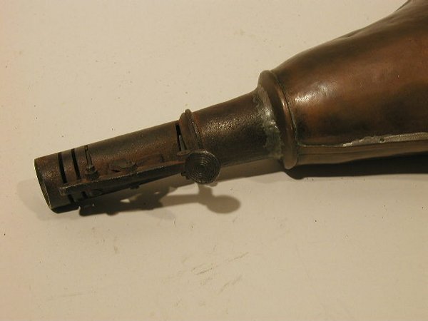 Collection of 2 powder horns - 3