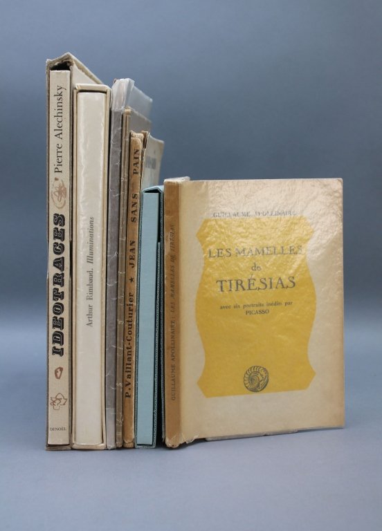 7 Books incl: JEAN SANS PAIN. 1933. 8 plates.: [Picasso/Lurcat/Vlaminck/Others]. 7 Titles. 12mo-4to. Sold with all faults. ++ JEAN SANS PAIN: Histoire pour tous les Enfants. Paris: Editions Sociales Internationales, 1933. Orig printed wraps. Paper