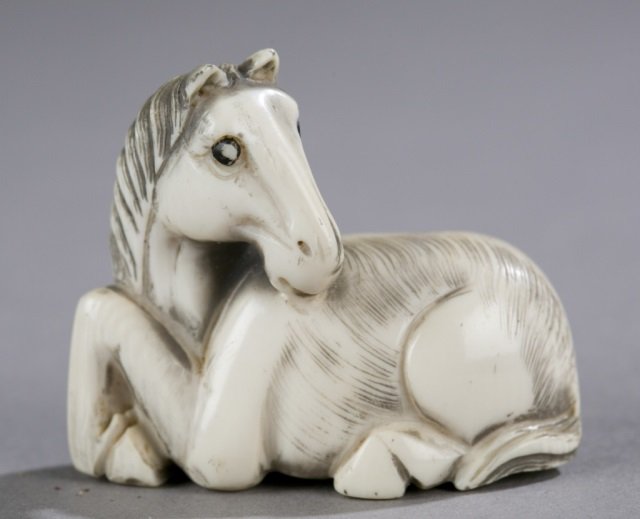 Horse netsuke.: Horse netsuke. 1 1/4" x 1 3/4".