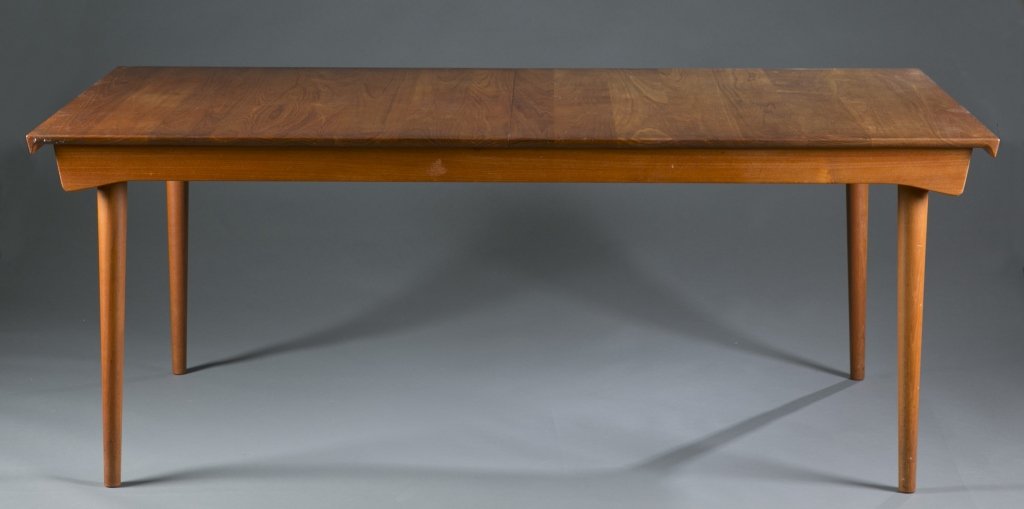 A Finn Juhl teak extension dining table. (1 of 6)
