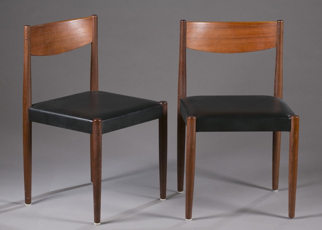 Set of 8 teak Modern dining chairs. (1 of 4)