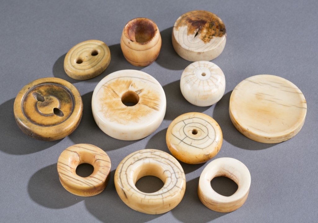 Group of 11 Chinese ivory carvings. (1 of 7)