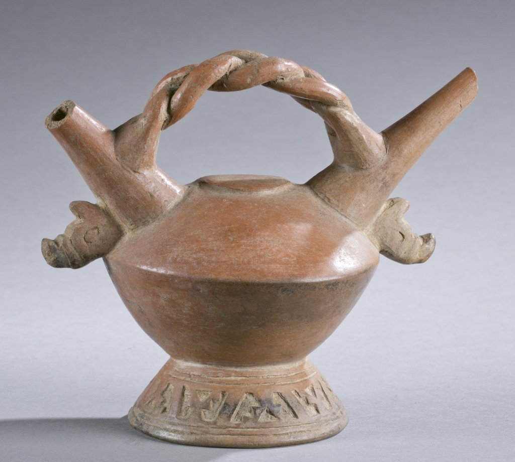 Central Coast double spouted vessel. (1 of 6)