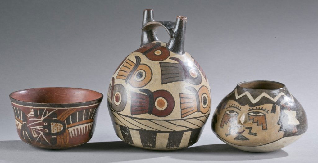 Group of 3 Nasca pottery objects. (1 of 10)