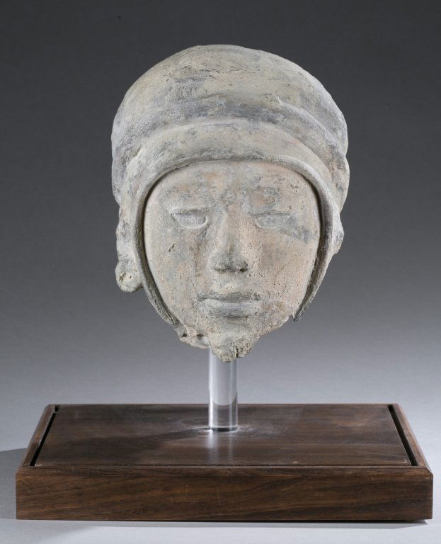 Polychrome and pottery Vera Cruz head. (1 of 5)