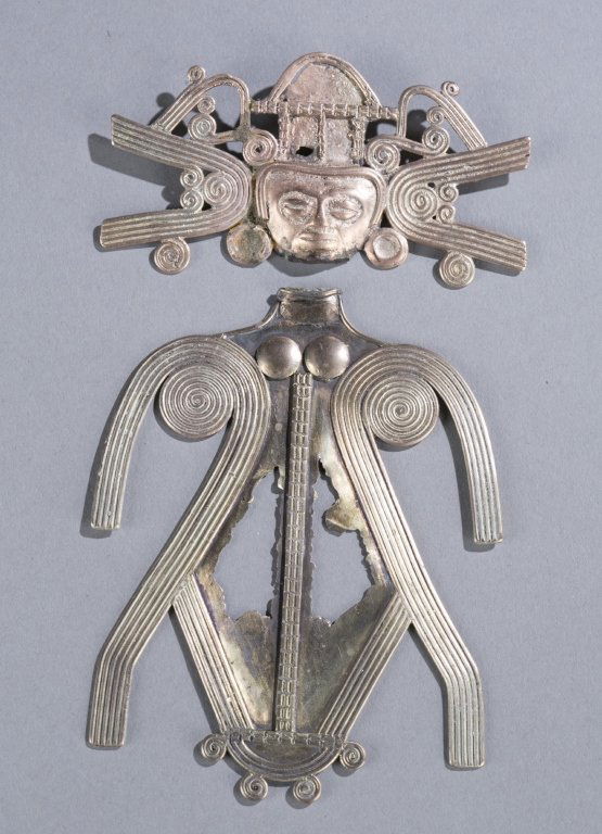 Pre-Columbian gold alloy fertility goddess figure. (1 of 5)
