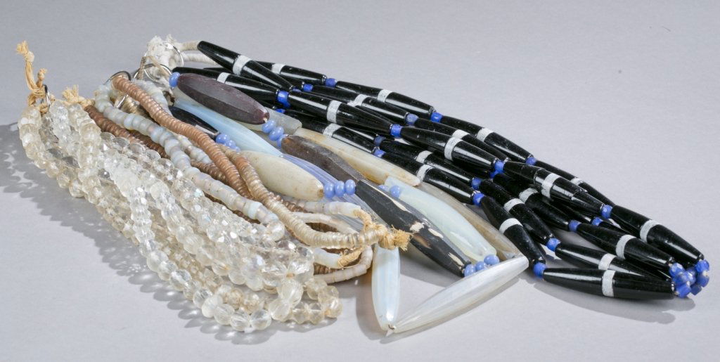 Group of glass African trade beads. (1 of 6)