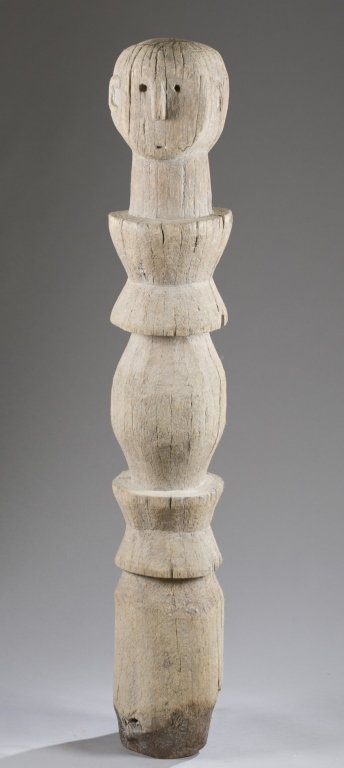 Bongo funerary post, 20th c. (1 of 4)
