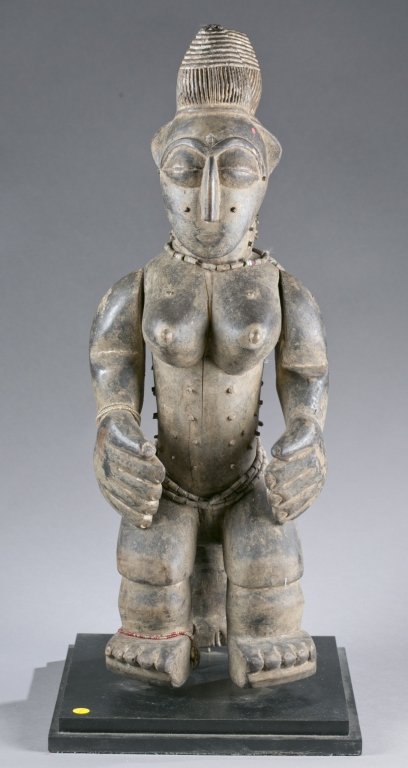 Lagoons sooden female figure. 20th c. (1 of 7)