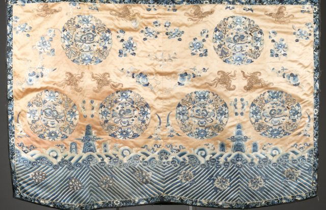 A large Chinese embroidery textile. (1 of 7)