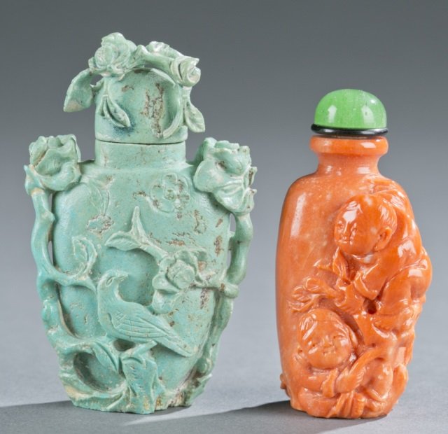 Group of 2 Chinese snuff bottles. (1 of 8)
