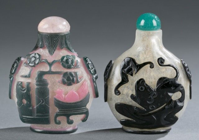 Group of 2 Chinese Peking glass snuff bottle. (1 of 6)