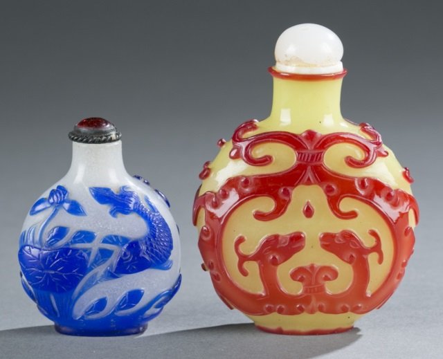 Group of 2 Chinese Peking glass snuff bottles. (1 of 6)