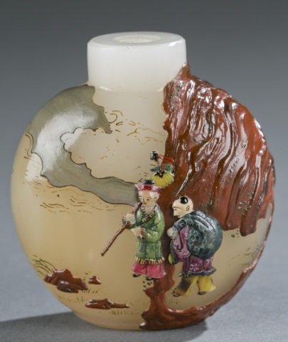 Japanese-embellished Chinese glass snuff bottle. (1 of 6)