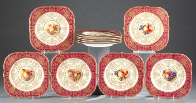 11 hand painted Royal Worcester cabinet plates. (1 of 9)