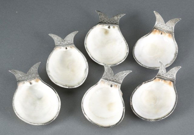 Cartier oyster shells with Sterling fish tails. (1 of 5)