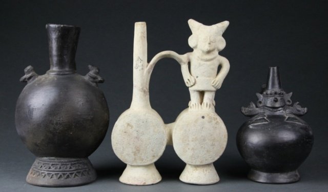 3 Pre Columbian style vessels. (1 of 8)