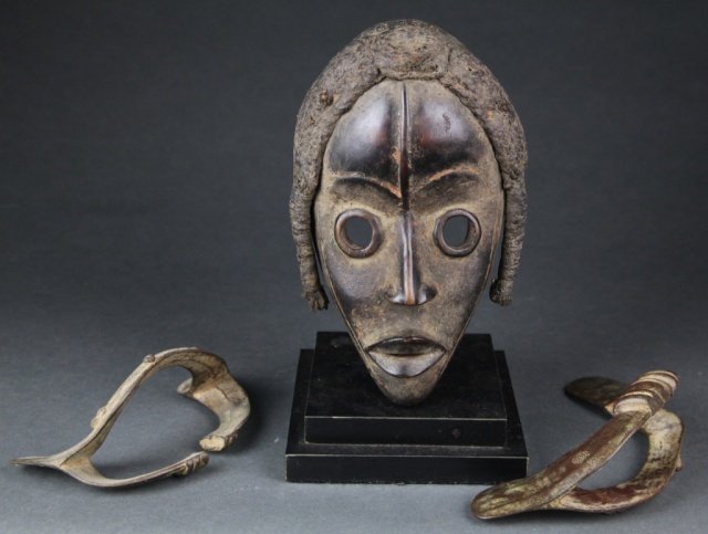 3 West African objects. (1 of 6)