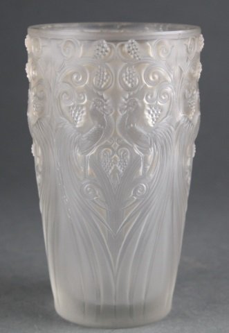 Lalique Coq et Raisins Vase. (1 of 3)