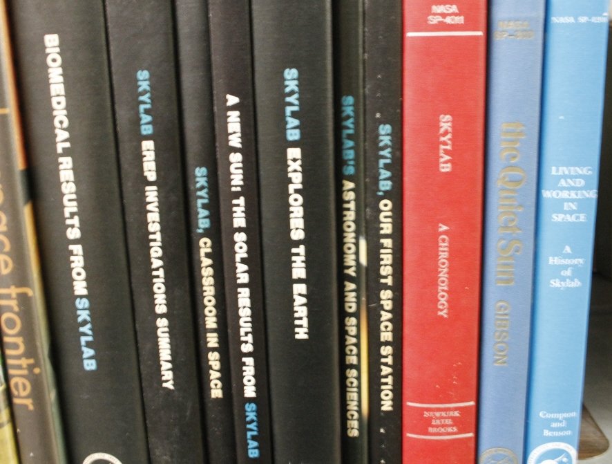 10 Skylab Books: 2 signed by astronaut Ed Gibson.: [Skylab] 10 Vols. NASA. 4to. Hardcover. Mostly very good. Sold with all faults. ++ THE QUIET SUN. 1973. Signed “Ed Gibson/ Skylab III” (author and astronaut) on ffep. Ownership signature (“Stan