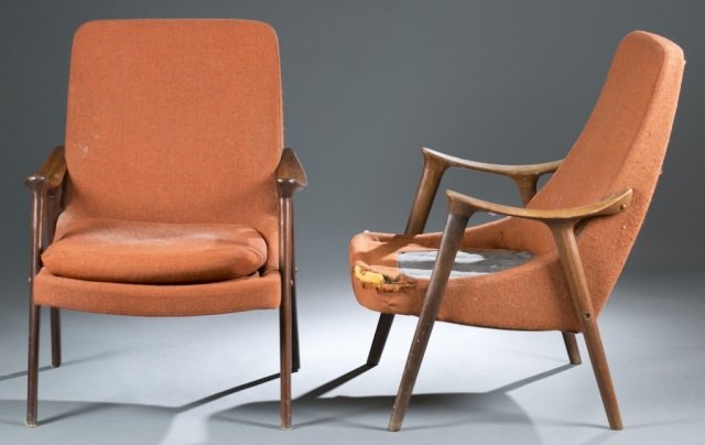 Modern orange upholstered lounge chairs.: A pair of Mid-century modern orange upholstery and teak lounge chairs. Likely Swedish. Second half 20th century. 34 1/2"hx 27"w x 29"d. Condition: Loose arms, missing cushion, tear in corner of seat u