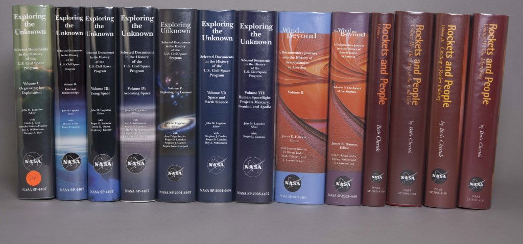 NASA HISTORICAL DATA BOOK. 7 Vols. 1988-2000. (1 of 2)