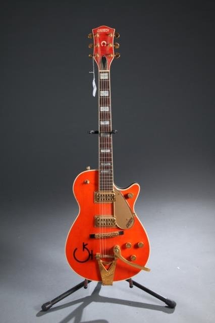 A Gretsch Roundup 6121 electric guitar. HAving a B (1 of 7)