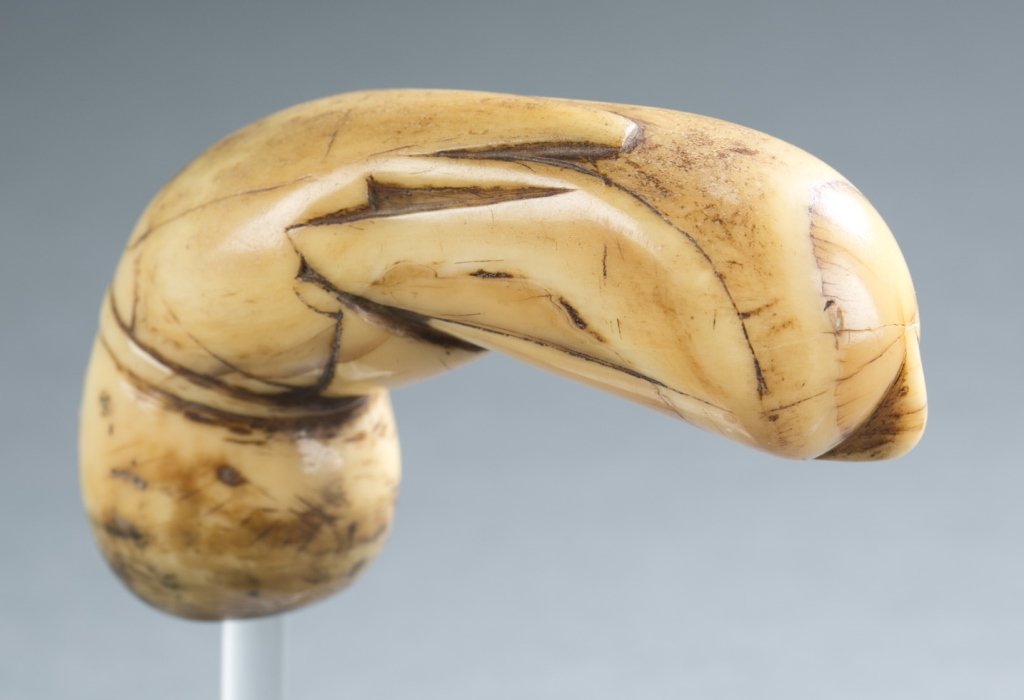 Kris handle (1 of 2)