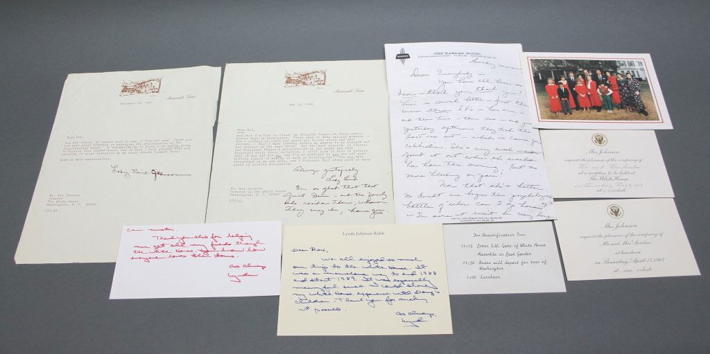 14 signed items: Pat Nixon, Lady Bird Johnson... (1 of 3)