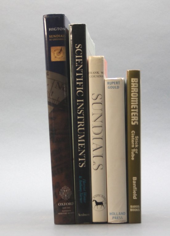 5 Books incl: Highton. SUNDIALS AT GREENWICH.: [Scientific Instruments/Meteorology] 5 Titles. ++ Hester Higton. SUNDIALS AT GREENWICH: A Catalogue of the Sundials, Nocturnals and Horary Quadrants in the National Maritime Museum, Greenwich. Oxford