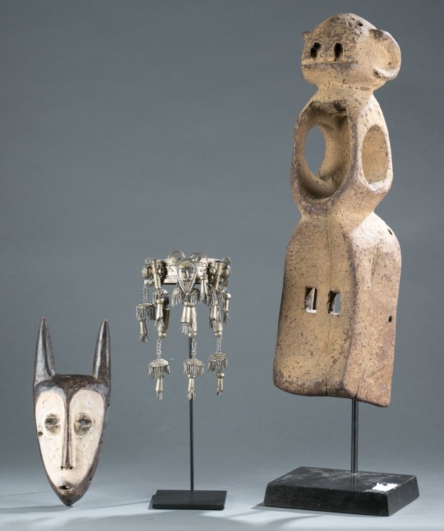 A group of three African objects. (1 of 9)