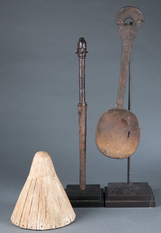 A group of wooden tools. (1 of 8)