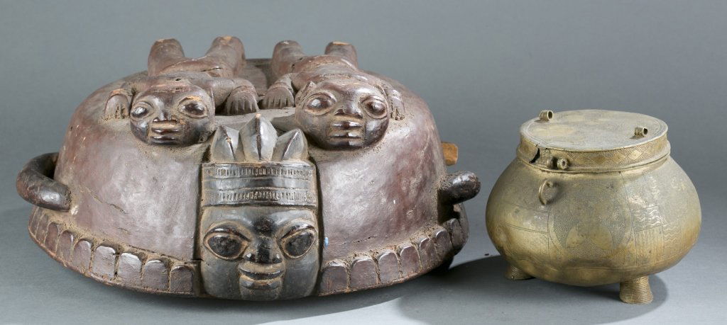 A group of two African containers. (1 of 10)