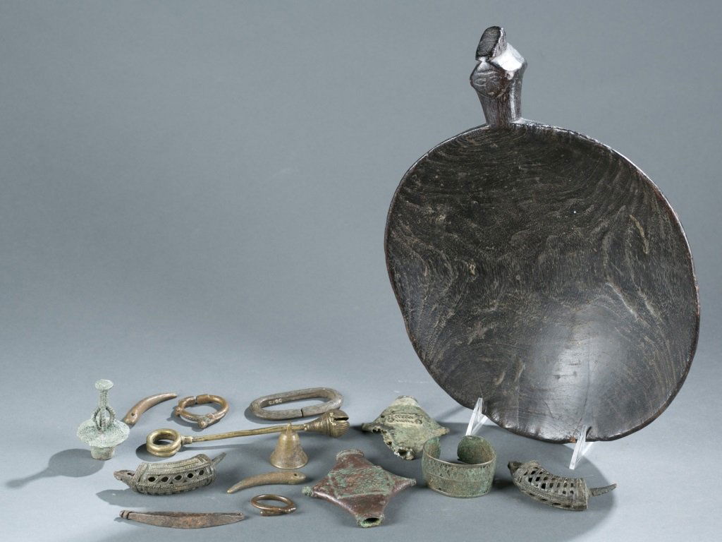 A group of utilitarian objects. (1 of 5)