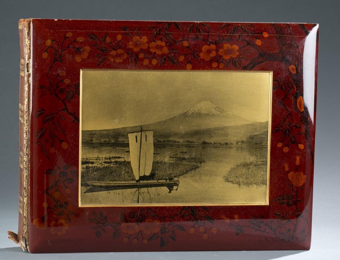 Japanese photo portfolio, with lacquer cover. (1 of 7)