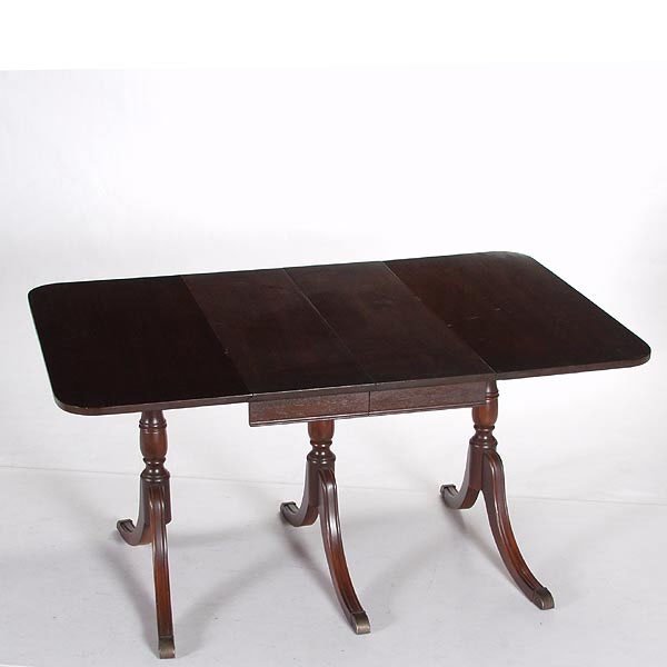 Duncan Phyfe Style Drop Leaf Table: Duncan Phyfe Style Drop Leaf Table 29 1/2 inches tall. 40 inches wide.