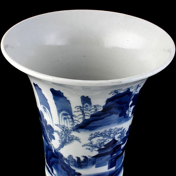 Chinese 17th/18th C Blue & White Vase - 2