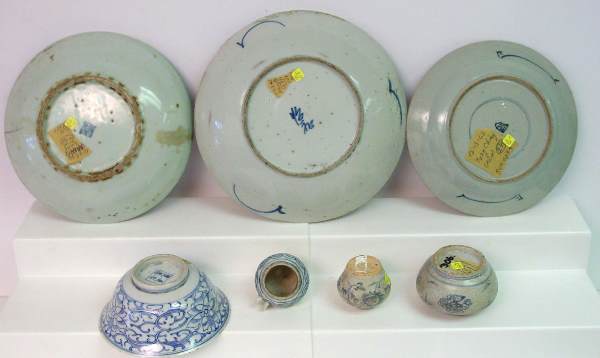 Vietnamese Annamese Chinese Blue and White Ceramic - 2