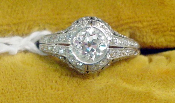 Lady's Platinum and diamond ring