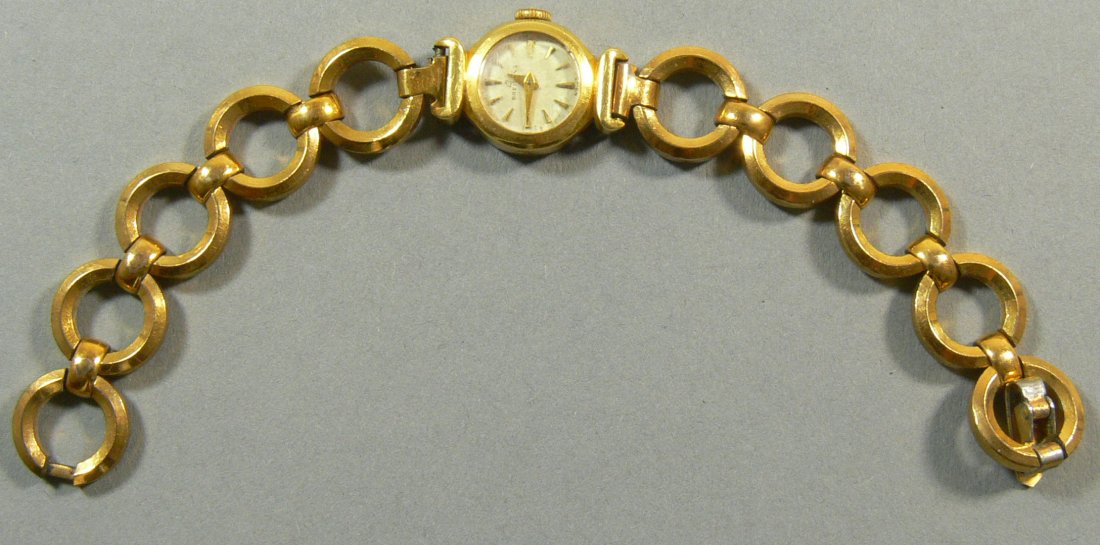 Damen-Armbanduhr, Breitling. Uhrengehäuse 750er Gol: Damen-Armbanduhr, Breitling. Uhrengehäuse 750er Gold mit AM Double-Armband Länge ca. 16 cm, mit Gebrauchsspuren.