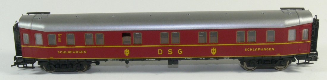Roco H0 Hecht Schlafwagen der DSG. Bauart WL4Ã¼e. Ohne: Roco H0 Hecht Schlafwagen der DSG. Bauart WL4Ã¼e. Ohne LÃ¼fter. Gleichstrom. Der Wagen ist nie gelaufen und wurde nur in der Vitrine ausgestellt. Ohne OVP.