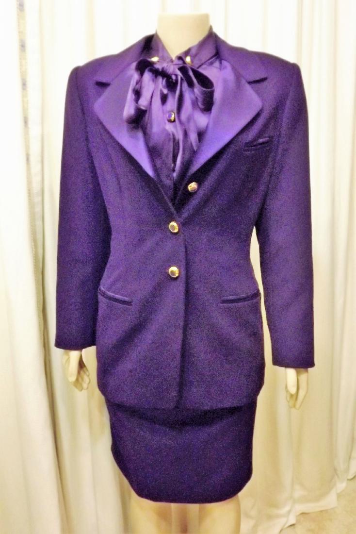 Escada Cocktail Suit, Deep Purple cashmere with satin (1 of 4)