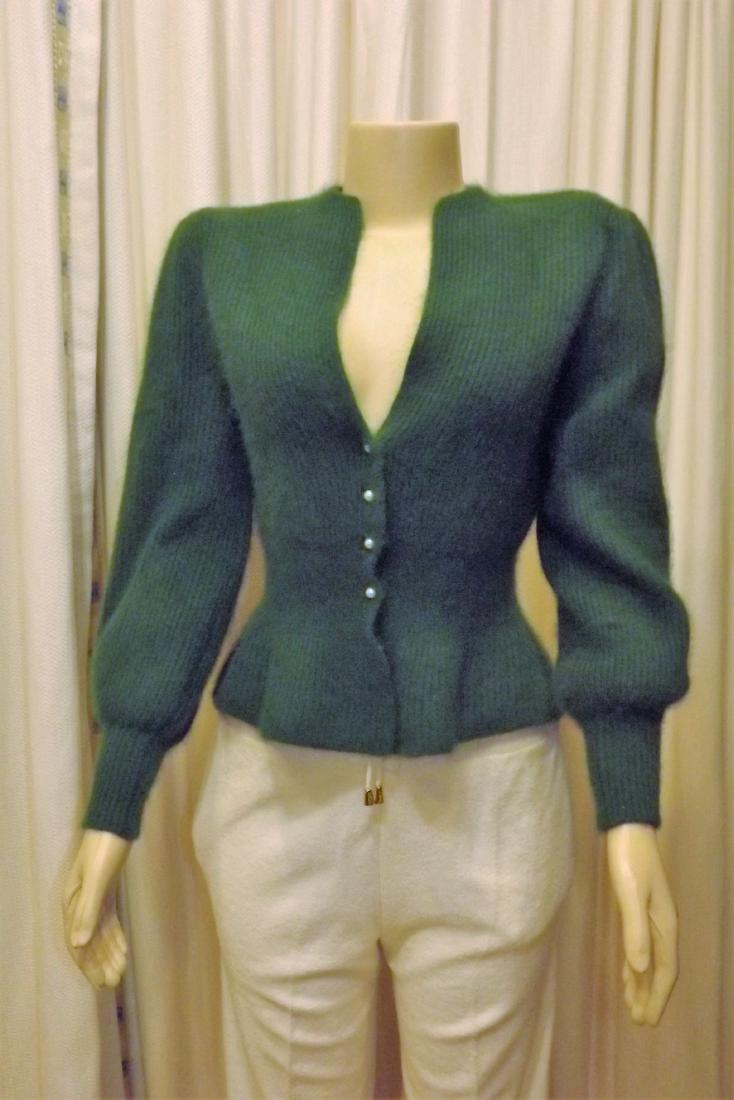 Buyer's Workshop Green Jacket/Sweater, Size Medium (1 of 2)