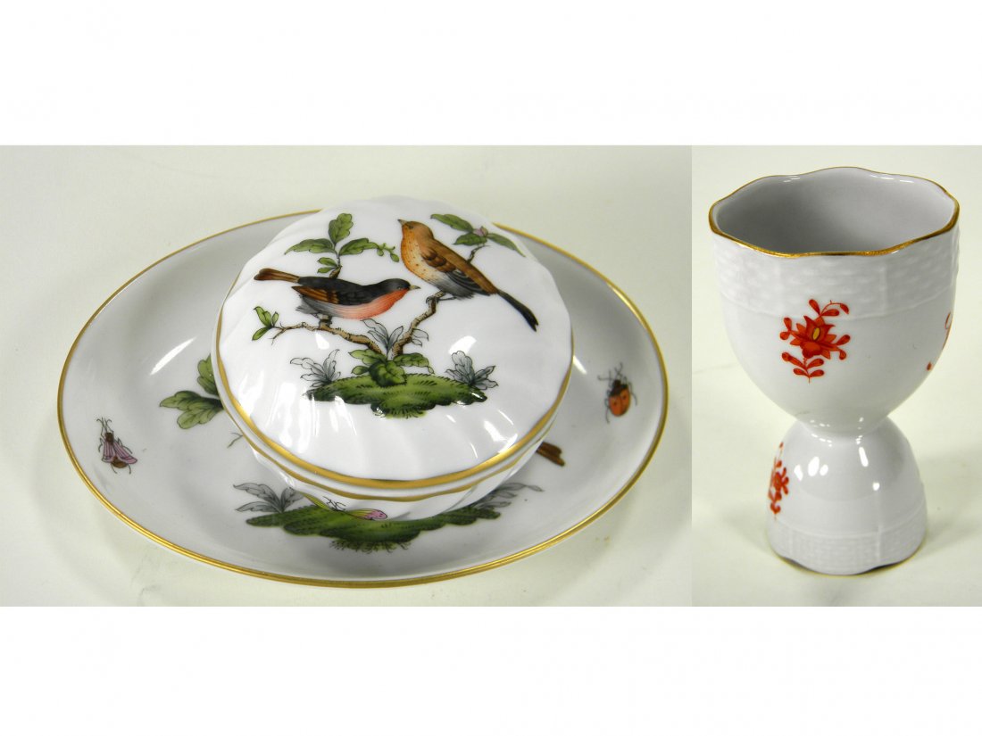 3 pieces Herend. Pintray, egg cup, covered box.: 3 pieces Herend. Pintray, egg cup, covered box.